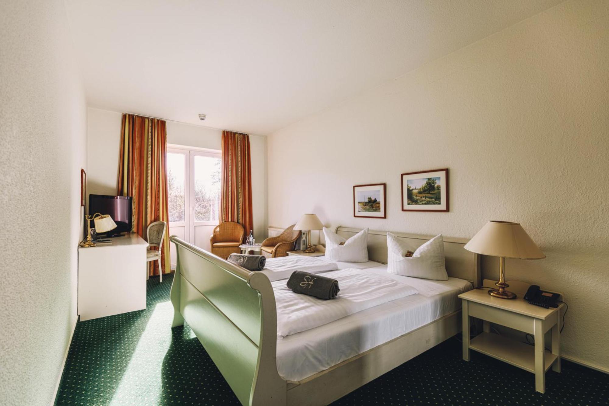 Seehotel Heidehof Klein Nemerow Eksteriør billede