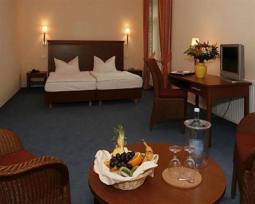 Seehotel Heidehof Klein Nemerow Eksteriør billede