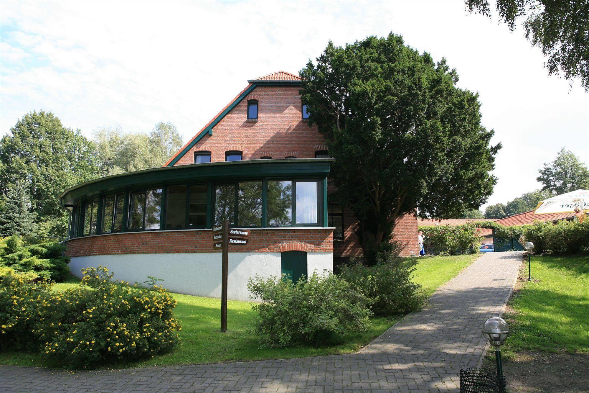Seehotel Heidehof Klein Nemerow Eksteriør billede
