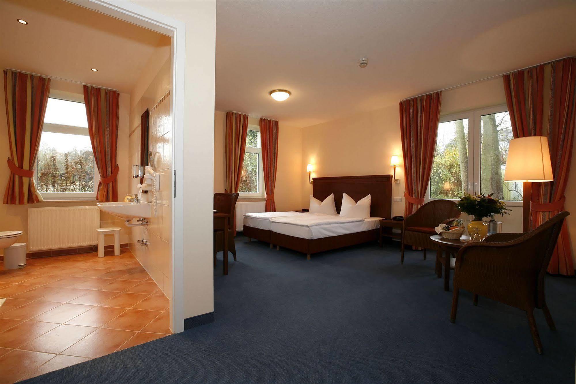 Seehotel Heidehof Klein Nemerow Eksteriør billede